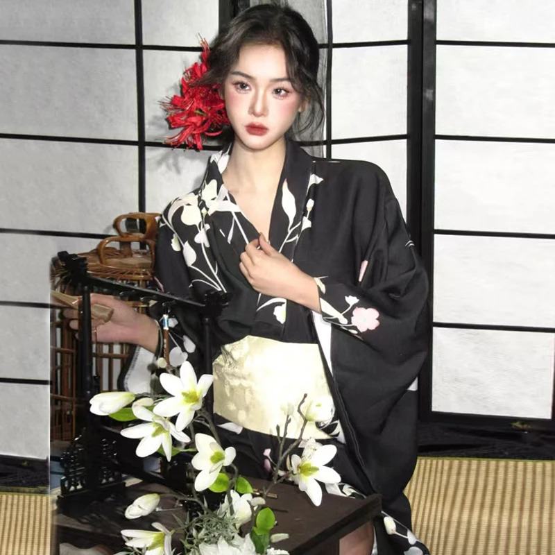 Kimono japonais noir gothique, - Asian Cosplay Anime avis et prix